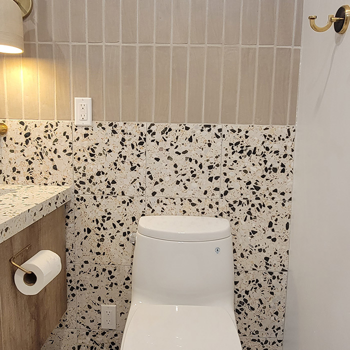 Guest Bathroom Los Angeles - Image 11