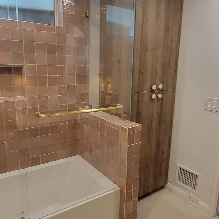 Guest Bathroom Los Angeles - Image 6